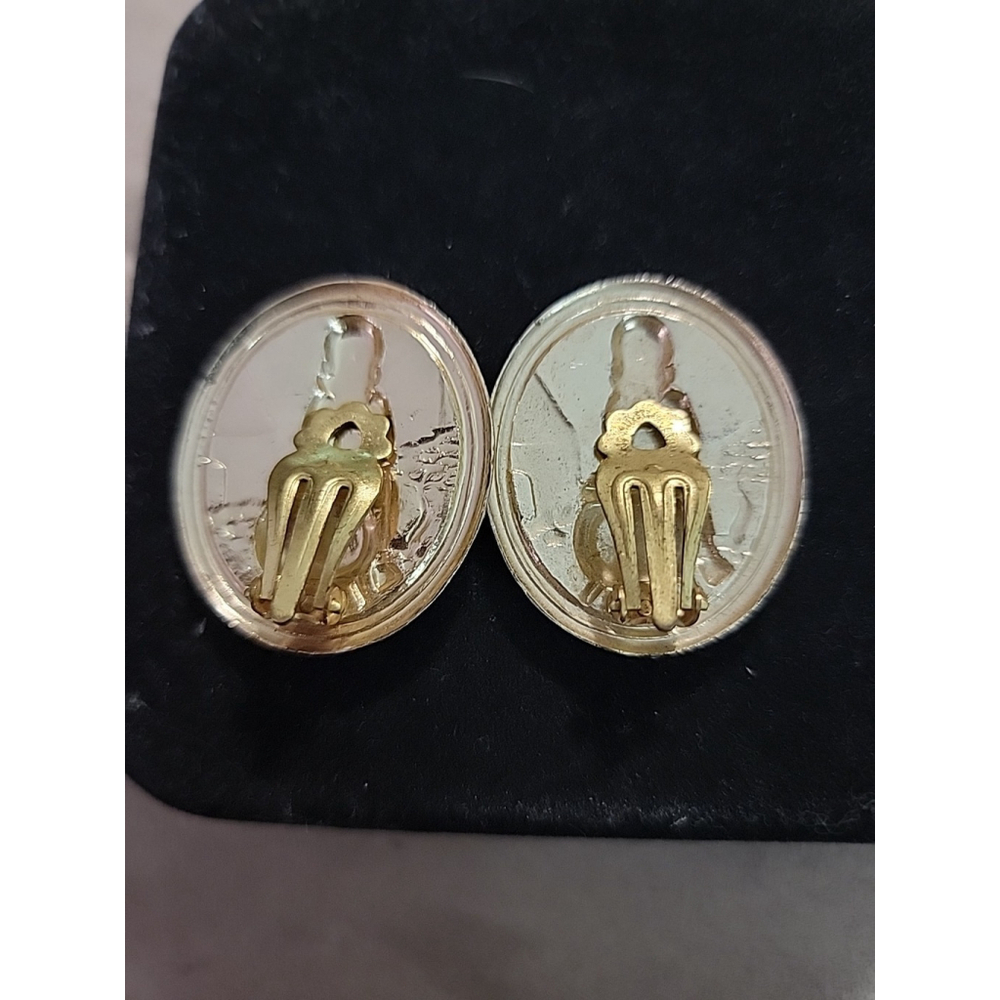 Picture Metal Brass? Child Caldrin Clip On Earrings - Picture 9 of 10